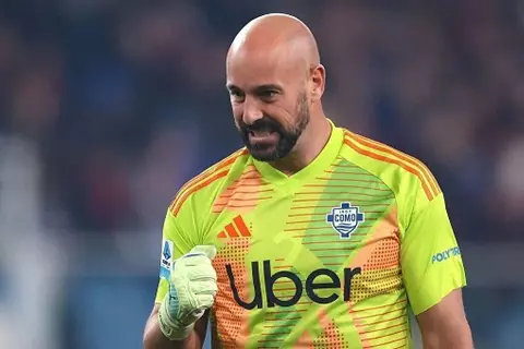 بيبي رينا يعلن اعتزاله بنهاية الموسم